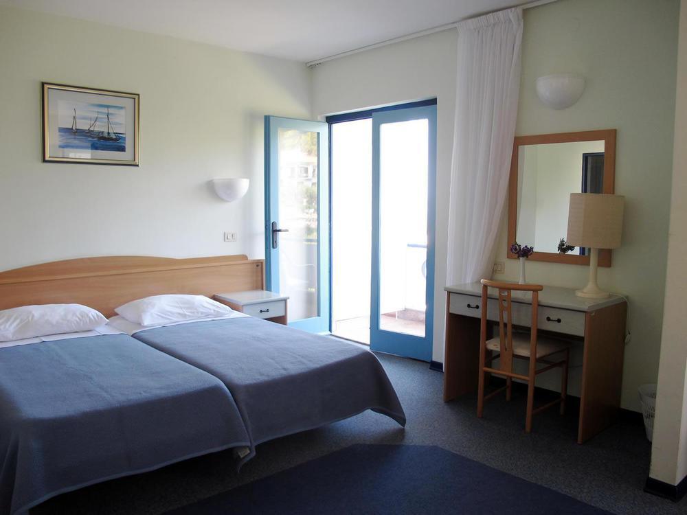 Pharos Hvar Bayhill