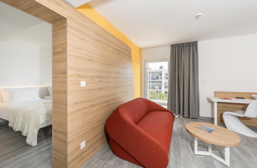 Hotel Pharos Hvar Bayhill 4*
